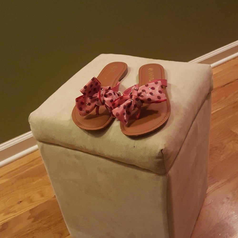 Sandles
